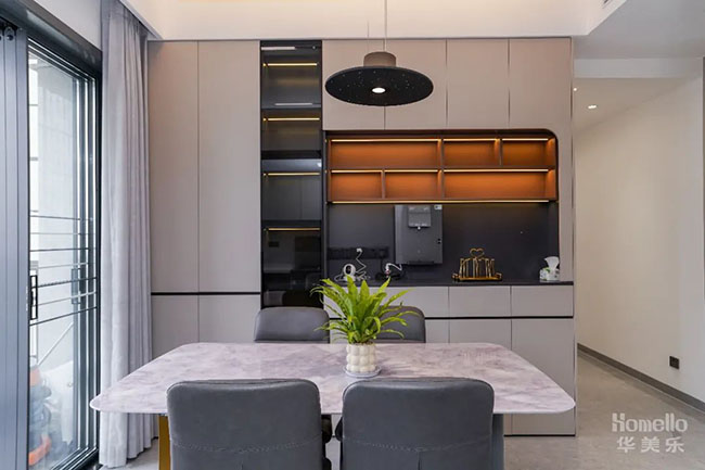 142㎡現(xiàn)代四居室，演繹時尚簡約，締造寧靜雅致